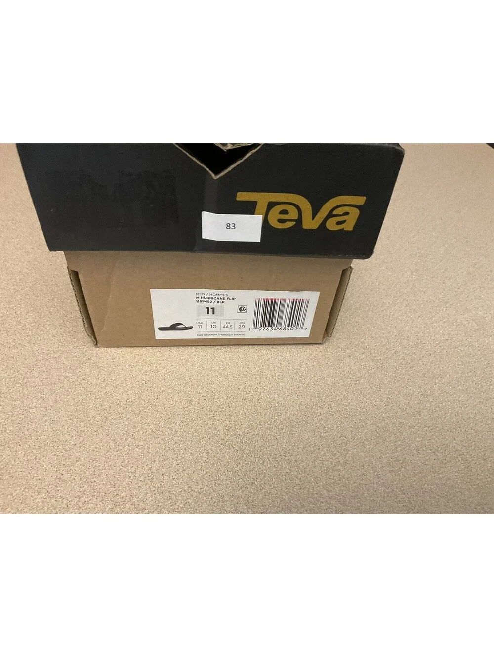 New! Mens Teva Hurricane Black Sandals/Flip-Flops. Size 11. Nice!!!